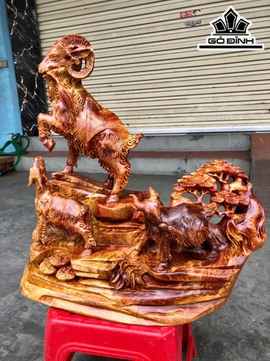 Tượng Tam Dương Phong Thủy Gỗ Hương Cao 48 Ngang 50 Sâu 19 (cm)