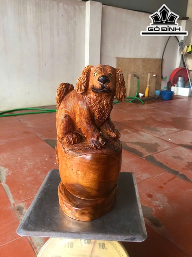 Tượng Chó Gỗ Ngọc Am Cao 40 Ngang 22 Sâu 18 (cm)