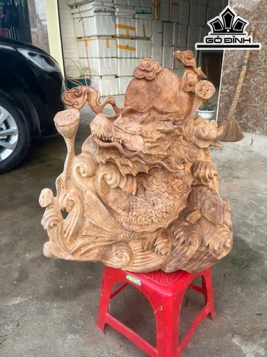 Tượng Cá Chép Hóa Rồng Gỗ Ngọc Am Cao 51 Ngang 48 Sâu 20 (cm)