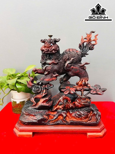 Tượng Nghê Gỗ Trắc Cao 41 Ngang 37 Sâu 19 (cm)