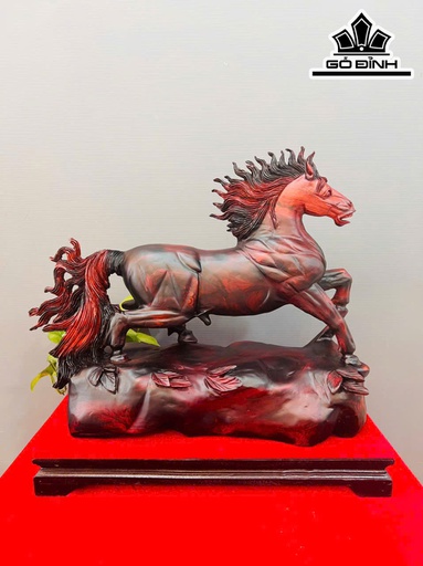 Tượng Ngựa Phong Thủy (Nhất Mã Phi Thiên) Gỗ Trắc Cao 54 Ngang 63 Sâu 24 (cm)