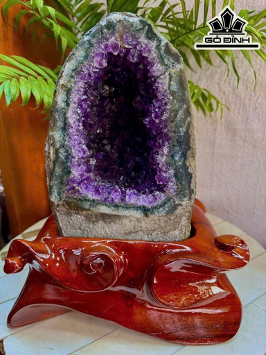 Hốc Đá Thạch Anh Tím Cao 29 Ngang 14 Sâu 14 (cm) 6,6kg