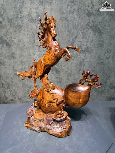 Tượng Ngựa Phong Thủy (Nhất Mã Phi Thiên) Gỗ Cẩm Cao 64 Ngang 52 Sâu 20 (cm)