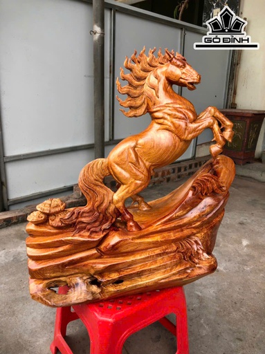 Tượng Ngựa Phong Thủy (Nhất Mã Phi Thiên) Gỗ Hương Cao 54 Ngang 48 Sâu 25 (cm)