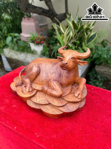 Tượng Trâu Gỗ Hương Cao 20 Ngang 35 Sâu 22 (cm)