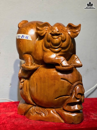 Tượng Heo Gỗ Ngọc Am Cao 45 Ngang 28 Sâu 16 (cm)