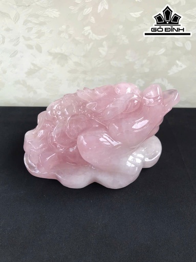 Tác Phẩm Thiềm Thừ Đá Thạch Anh Cao 15 Ngang 11 Sâu 8,8 (cm) - 1,6kg