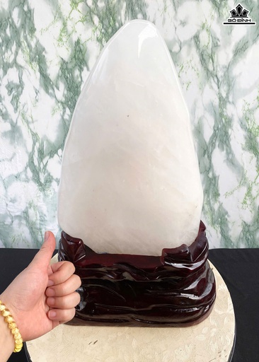 Núi Đá Thạch Anh Trắng Cao 32 Ngang 21 Sâu 10,5 (cm) - 9,3kg