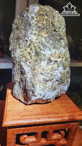 Vàng Găm Tinh Thể Đá Pyrite Cao 32 Ngang 15 (cm) - 2kg
