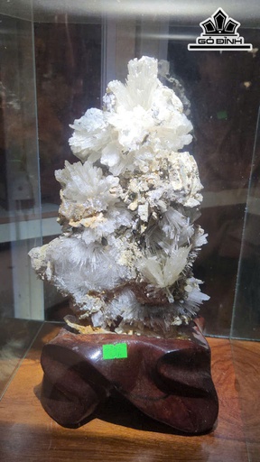 Bông Hoa Ưu Đàm Đá Trầm Tích Cao 35 Ngang 20 (cm) - 2,8kg