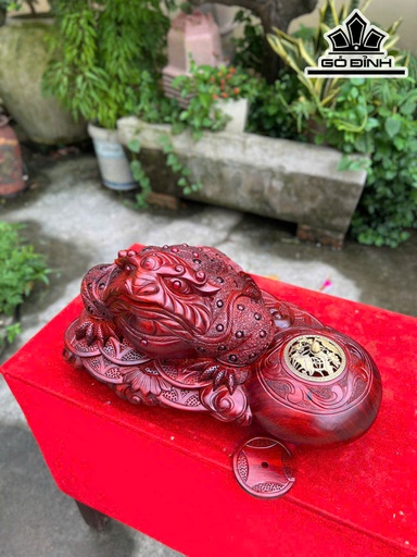 Tượng Cóc Xông Trầm Gỗ Tử Đàn Cao 23 Ngang 45 Sâu 26 (cm)