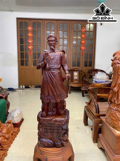 Tượng Trần Quốc Tuấn Gỗ Cẩm Cao 100 Ngang 29 Sâu 25 (cm)