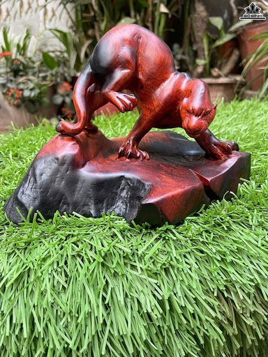 Tượng Báo Săn Mồi Gỗ Trắc Cao 15 Ngang 21 Sâu 14 (cm)