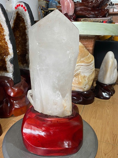 Núi Cảnh Đá Thạch Anh Trắng Cao 29 Ngang 13 Sâu 12 (cm) - 6,7kg- Cao Cả Đế 39 (cm)