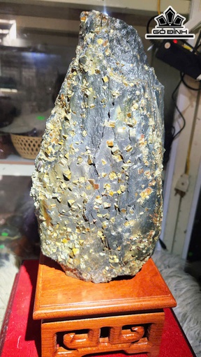 Vàng Găm Tinh Thể Đá Pyrite Cao 32 Ngang 15 (cm) - 9kg