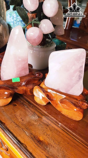 Cặp Đá Thạch Anh Hồng Cao 20 - 18 Nặng 1,6 - 1,3kg