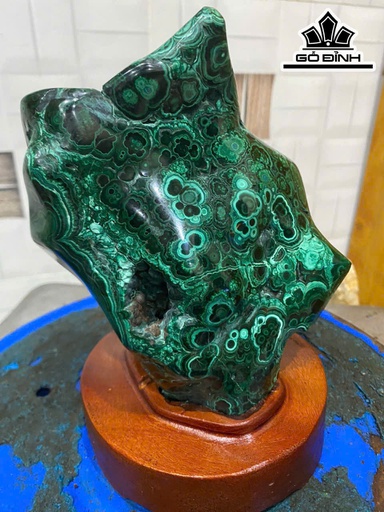 Tác Phẩm Đá Khổng Tước - Malachite Cao 19 Ngang 14 (cm) - 1,6kg