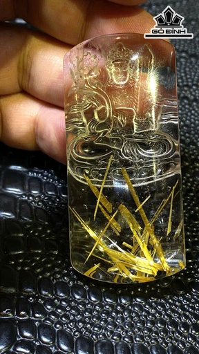 Mặt Dây Hư Không Tạng Bồ Tát Đá Thạch Anh Tóc Vàng Cao 62,8 Ngang 28,8 Sâu 12,9 (mm) - 45gr