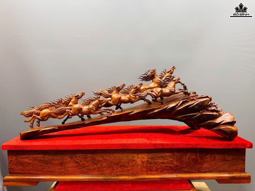 Tượng Bát Mã Gỗ Sưa Cao 43 Ngang 83 Sâu 24 (cm)