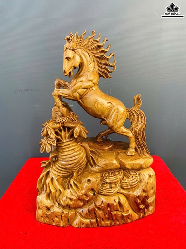 Tượng Ngựa Phong Thủy (Nhất Mã Phi Thiên) Gỗ Ngọc Am Cao 55 Ngang 38 Sâu 21 (cm)