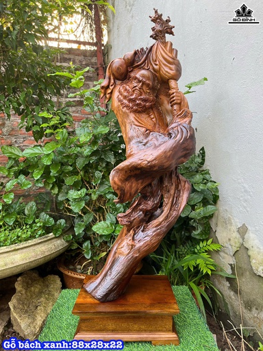 Tượng Đạt Ma Sư Tổ Gỗ Bách Xanh Cao 88 Ngang 28 Sâu 22 (cm)