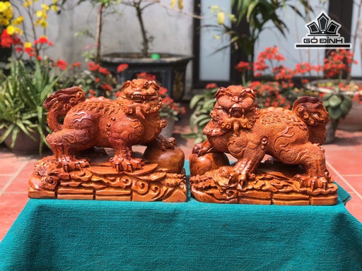 Cặp Nghê Gỗ Hương Cao 32 Ngang 43 Sâu 23 (cm)