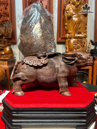 Tượng Trâu Gỗ Trắc Cao 15 Ngang 32 Sâu 12 (cm)