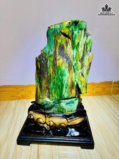 Tác Phẩm Gỗ Hóa Ngọc Xanh Cao 45 Ngang 20 (cm) - 9,7kg