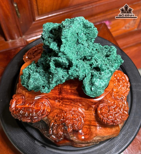 Tác Phẩm Đá Khổng Tước - Malachite Cao 16,5 Ngang 17 (cm) - 1,6kg