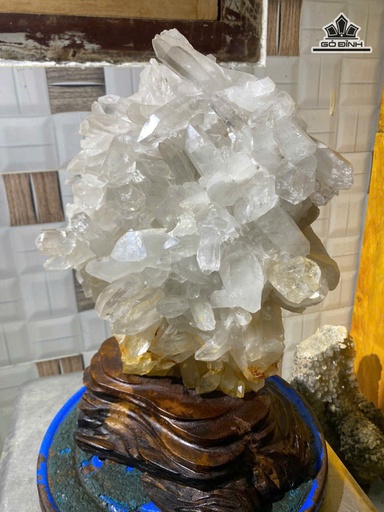 Tác Phẩm Thạch Anh Phale Cao 37 Ngang 23 (cm) - 6kg