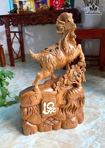 Tượng Dê Phong Thủy Gỗ Ngọc Am Cao 60 Ngang 35 Sâu 15 (cm)