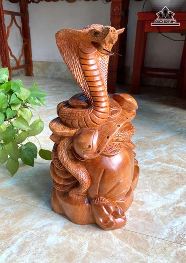 Tượng Rắn Phong Thủy Gỗ Ngọc Am Cao 43 Ngang 28 Sâu 22 (cm)