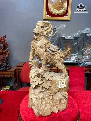 Tượng Dê Tài Lộc Gỗ Ngọc Am Cao 70 Ngang 35 Sâu 18 (cm)