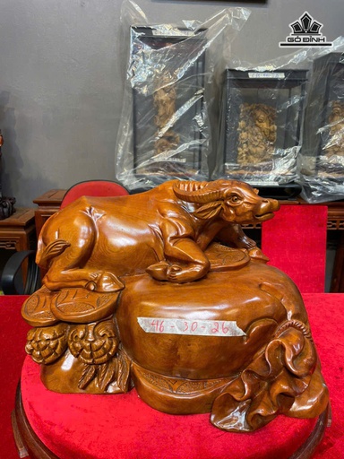 Tượng Trâu Gỗ Ngọc Am Cao 30 Ngang 46 Sâu 26 (cm)