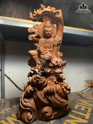 Tượng Phật Bà Quan Âm Gỗ Trắc Cao 35 Ngang 16 Sâu 11 (cm)