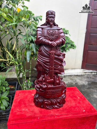 Tượng Trần Quốc Tuấn Gỗ Tử Đàn Cao 70 Ngang 26 Sâu 20 (cm)