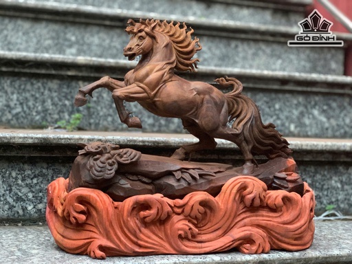 Tượng Ngựa Phong Thủy (Nhất Mã Phi Thiên) Gỗ Trắc Cao 42 Ngang 36 Sâu 16 (cm) - 5kg