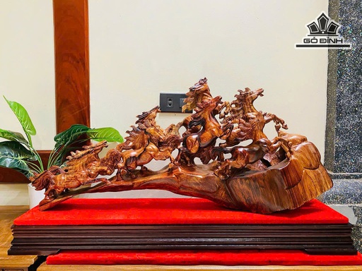 Tượng Bát Mã Gỗ Cẩm Cao 35 Ngang 75 Sâu 19 (cm)