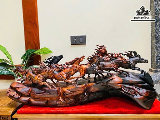 Tượng Bát Mã Gỗ Trắc Cao 32 Ngang 78 Sâu 24 (cm)