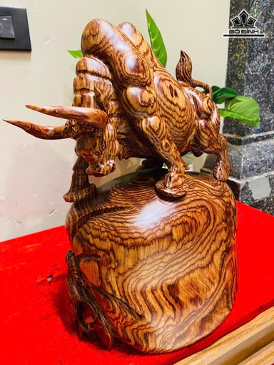 Tượng Bò Tót Gỗ Cẩm Cao 33 Ngang 26 Sâu 16 (cm)