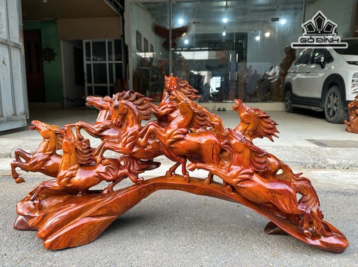 Tượng Bát Mã Gỗ Hương Cao 52 Ngang 105 Sâu 25 (cm)