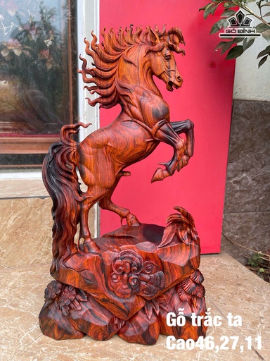 Tượng Ngựa Phong Thủy (Nhất Mã Phi Thiên) Gỗ Trắc Cao 46 Ngang 27 Sâu 11 (cm)