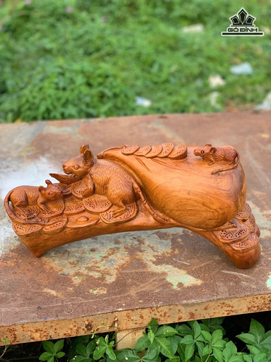 Tượng Gia Đình Chuột Gỗ Hương Cao 20 Ngang 40 Sâu 17 (cm)