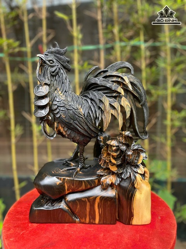 Tượng Gà Trống Gỗ Mun Hoa Cao 39 Ngang 26 Sâu 13 (cm)