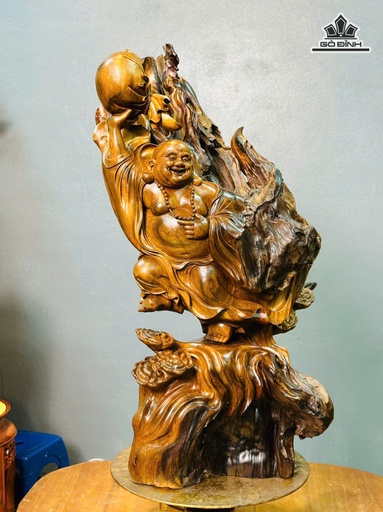 Tượng Phật Di Lặc Cười Gỗ Bách Xanh Cao 73 Ngang 33 Sâu 34 (cm)