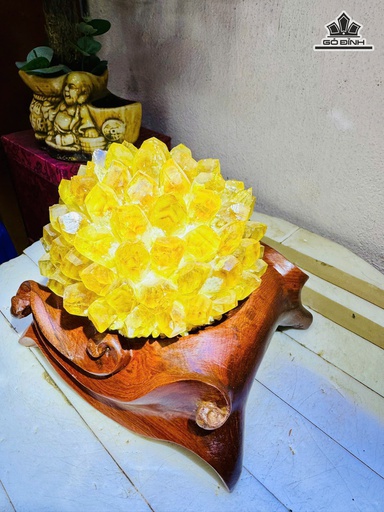 Tác Phẩm Đá Thạch Anh Vàng Cao 17 Ngang 15 (cm) - 3kg