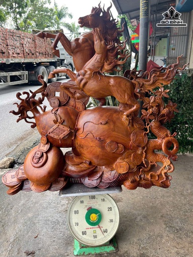 Tượng Song Mã Uyên Ương Gỗ Hương Cao 95 Ngang 30 Sâu 11 (cm)