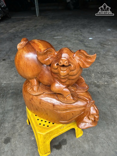 Tượng Heo Gỗ Ngọc Am Cao 31 Ngang 38 Sâu 20 (cm) - 7,5kg