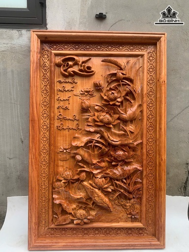 Tranh Sen Gỗ Hương Đá Kích Thước 70x107x5 (cm)