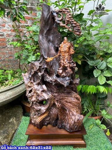 Tượng Quan Công Gỗ Bách Xanh Cao 62 Ngang 31 Sâu 22 (cm)
